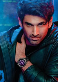 aditya roy kapur 8